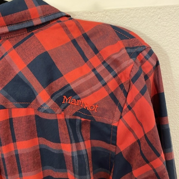 Marmot Woman’s 1/2 Zip Plaid Shirt, Red/Navy. Size XL - Picture 5 of 7